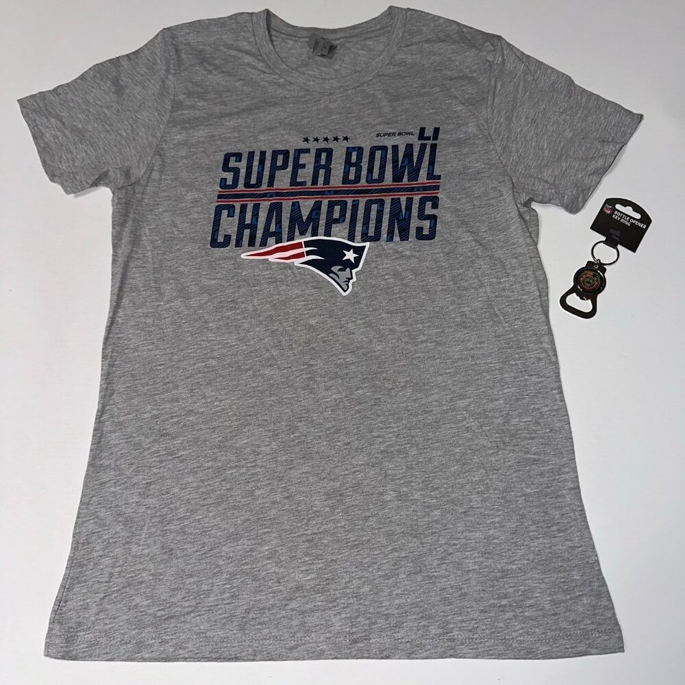 NEW WOMENS PATRIOTS SHIRT + BOTTLE OPENER